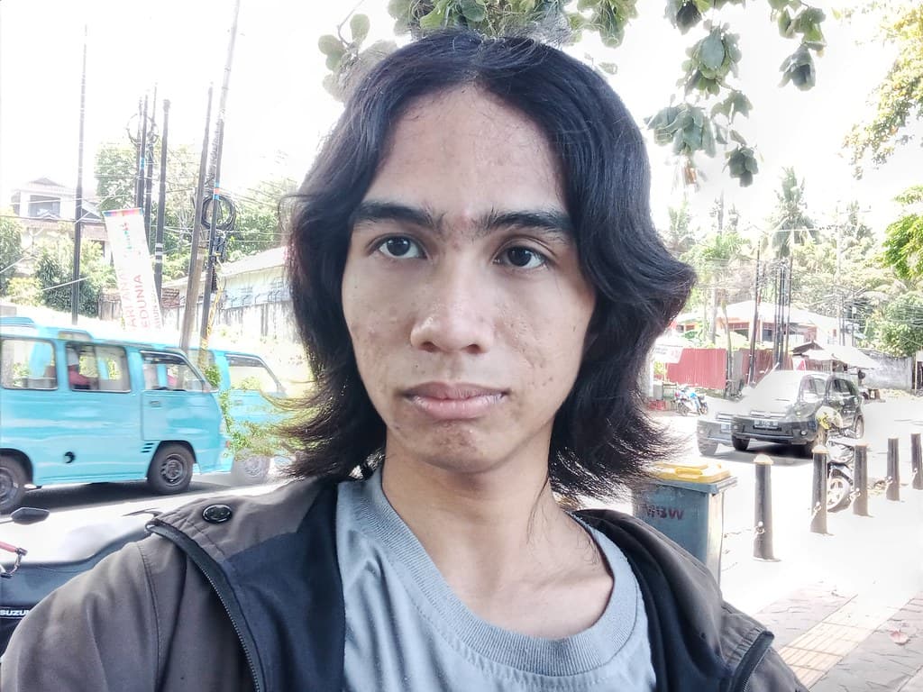 I'm in Malalayang Beach Walk Complex
