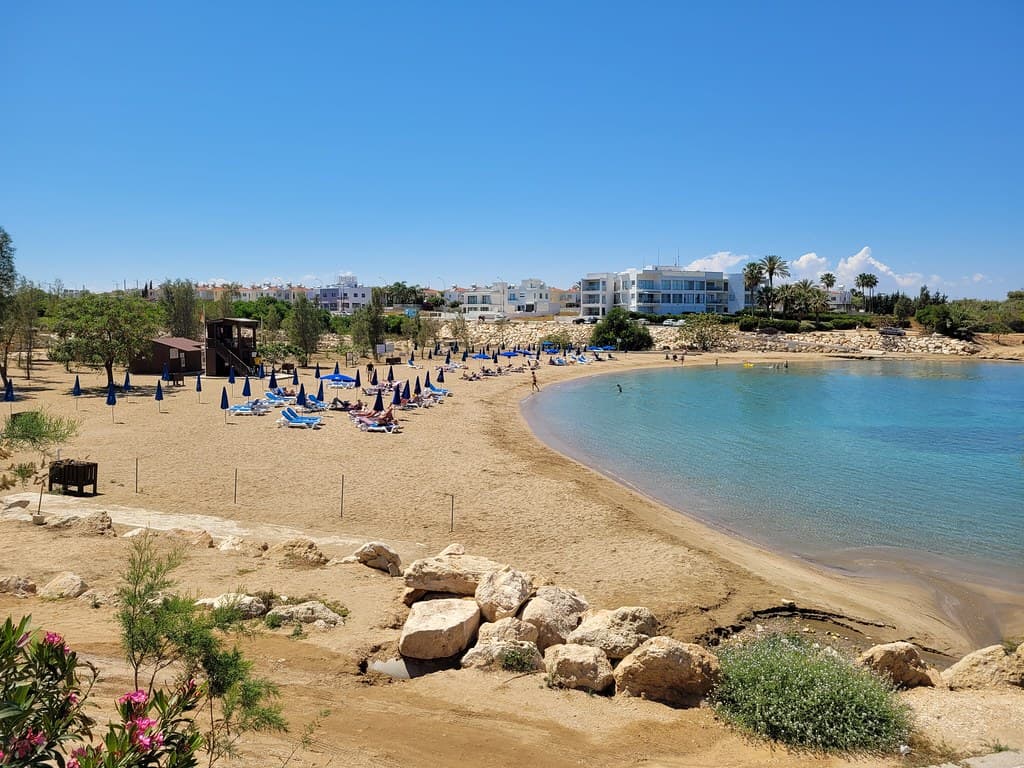 Vathia Gonia Beach