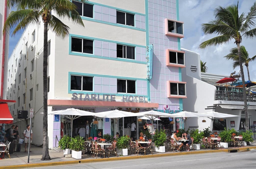 Ocean Drive - Starlite Hotel