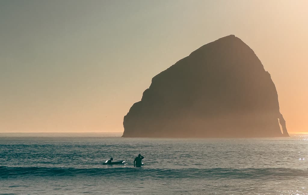 Waiting to catch the next wave at Chief Kiawanda Rock🏄‍♂️ - Pacific City, Oregon