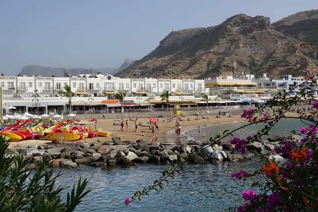 Playa de Medio Almud — photo by hans pohl