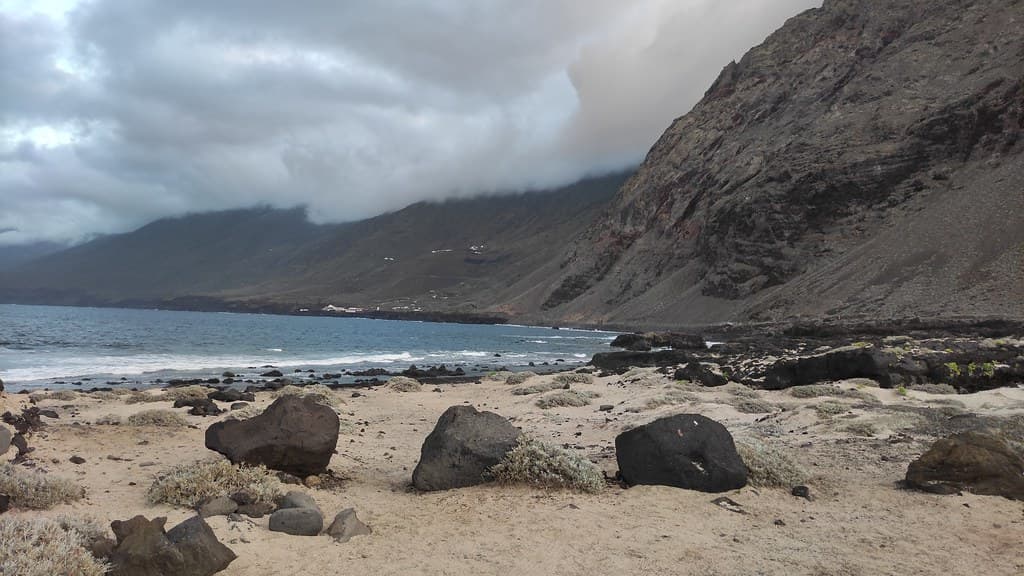 Playa de Arenas Blancas — photo by Julen Iturbe-Ormaetxe