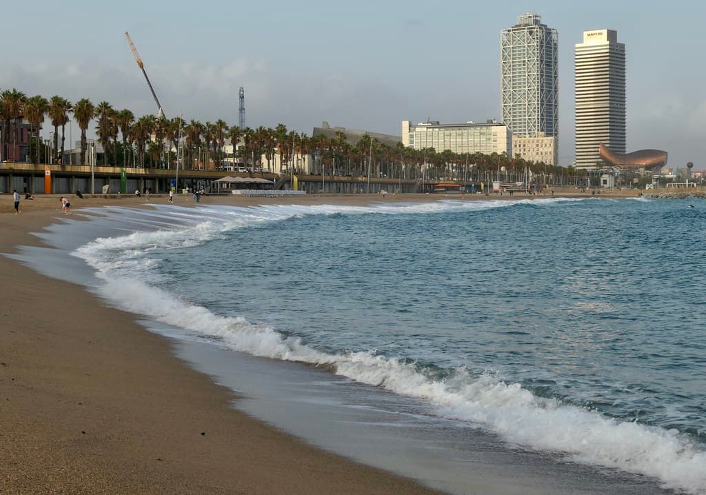 Barceloneta Beach — photo by Konstantin's Europe and more Thx4˃3MMviews