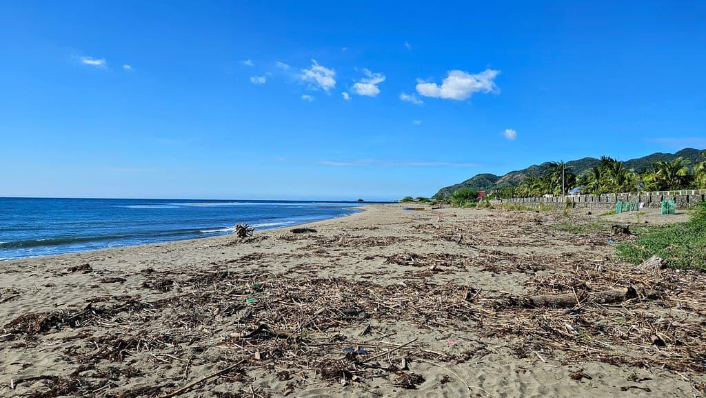 Narvacan Beach — photo by Laurent Bugnion
