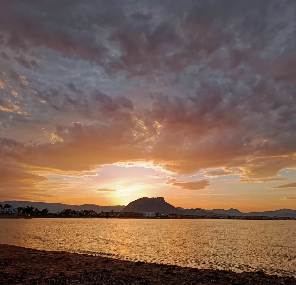 Playa de Les Deveses — photo by Miguel Discart & Kiri Karma