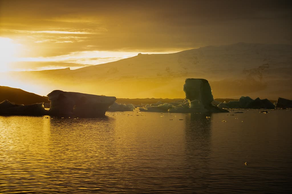 Jökulsarlon  Bay