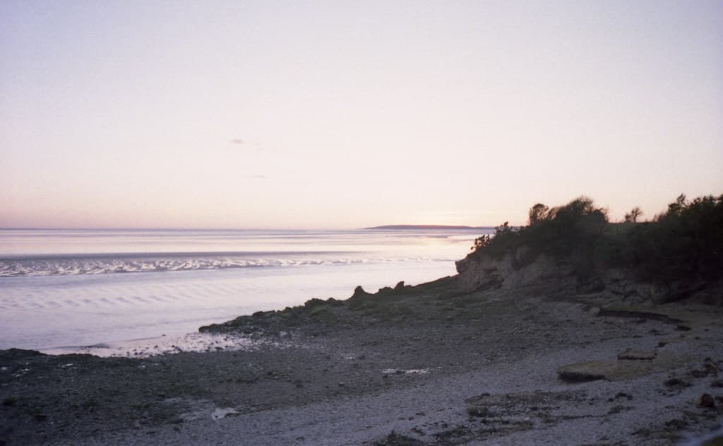 Kents Bank Beach — photo by Bob Linsdell