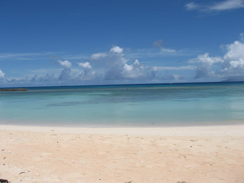 Awanami Beach — photo by fuji3stama
