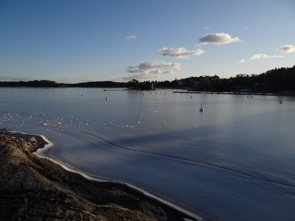 Vårgärdsbadet — photo by MauronB