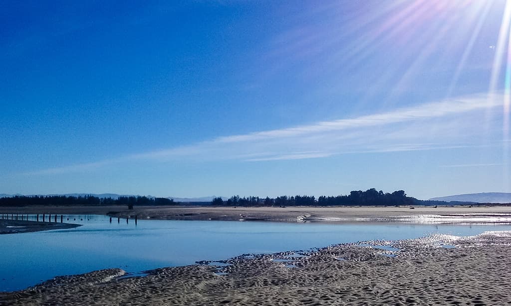 Waikuku Beach — photo by vjpaul