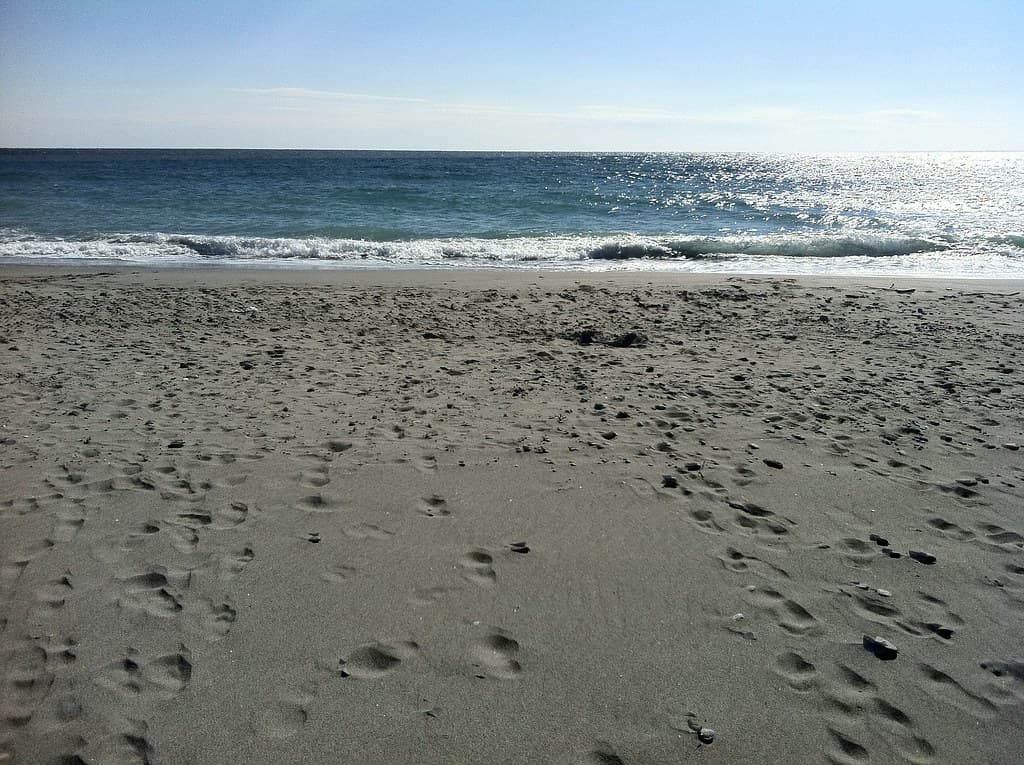 Ryuyo Beach — photo by urbaning