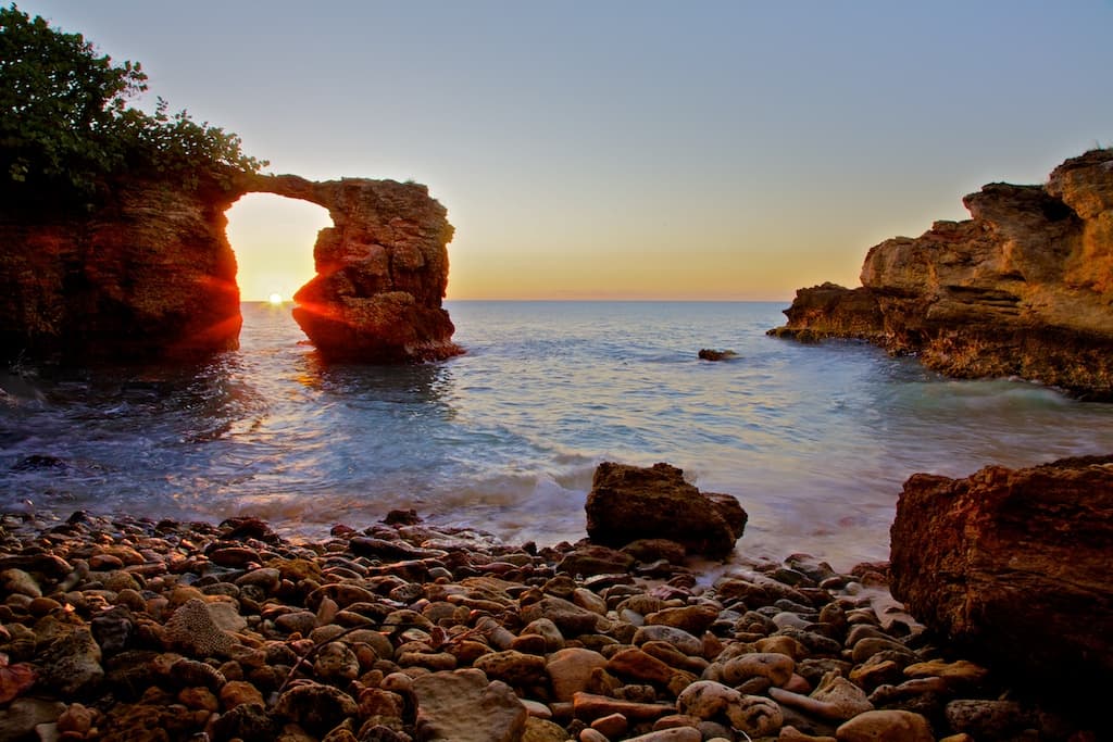 Puente de Piedra Beach