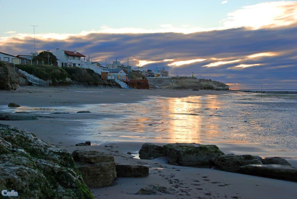 Playa Piedras Coloradas — photo by maxtdf