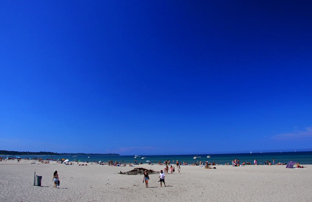 Dronningmølle Beach — photo by Giåm