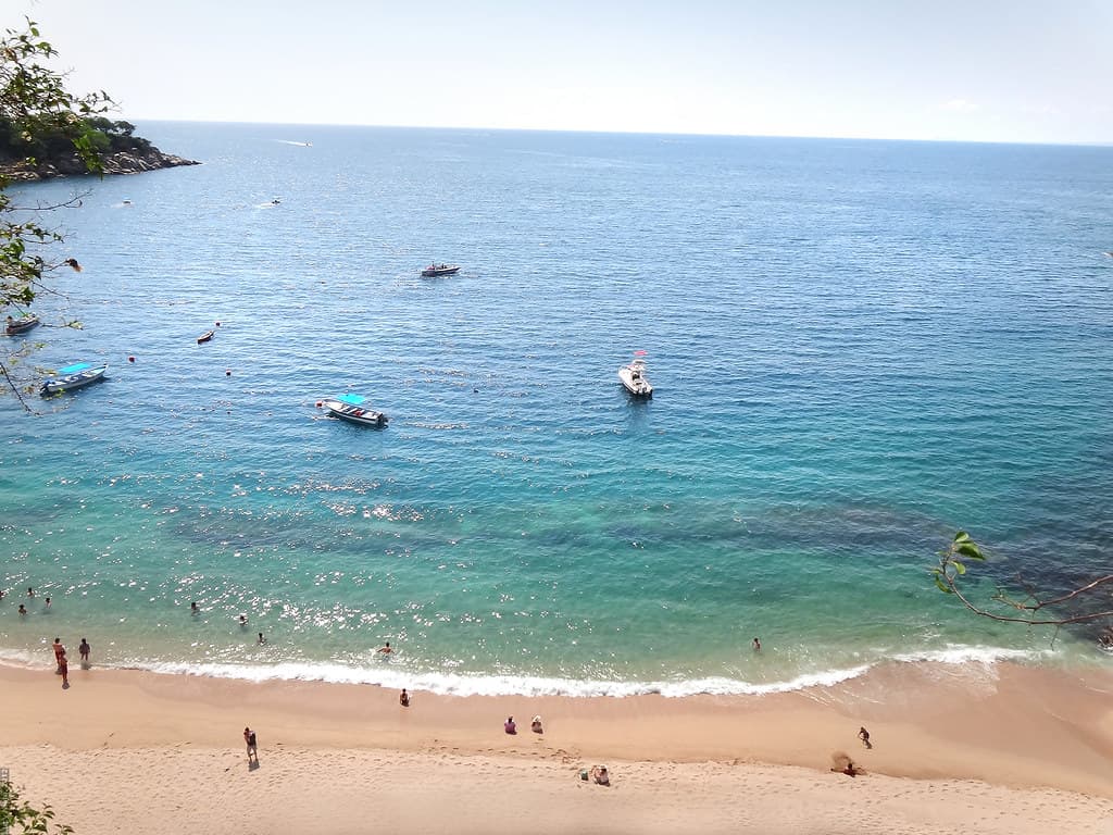 Colomitos Beach — photo by Lucy Nieto