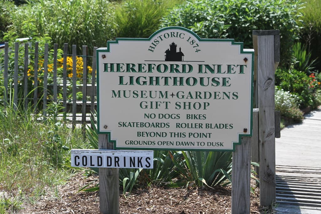 Hereford Inlet Lighthouse (1874)