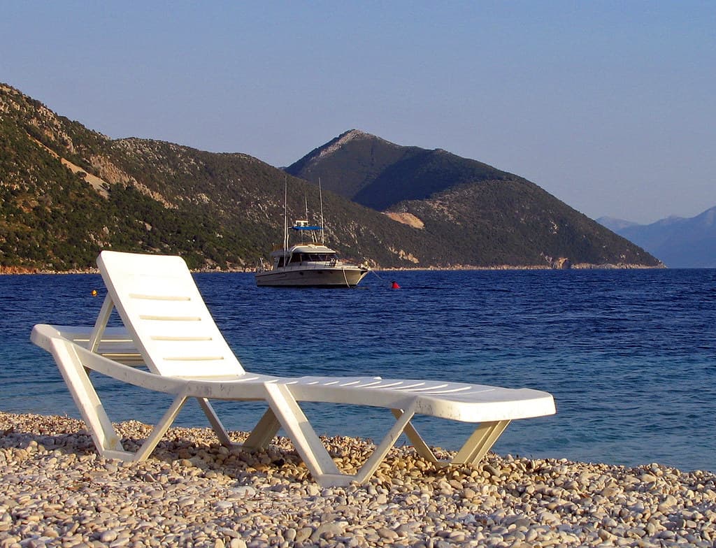 Foki Beach — photo by Albe86