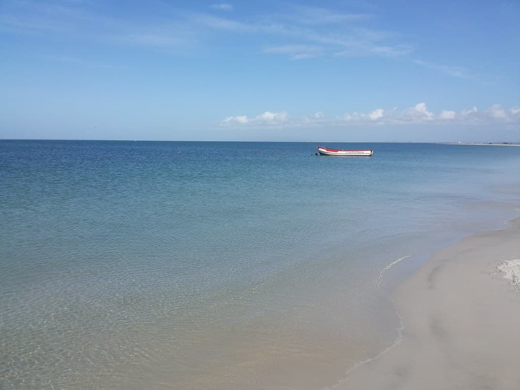 Playa Güinima — photo by Guille Bolarin
