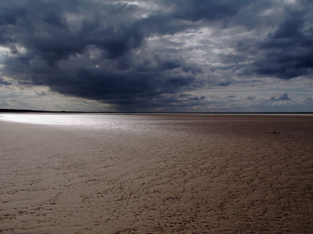 Blakeney Beach — photo by selkovjr