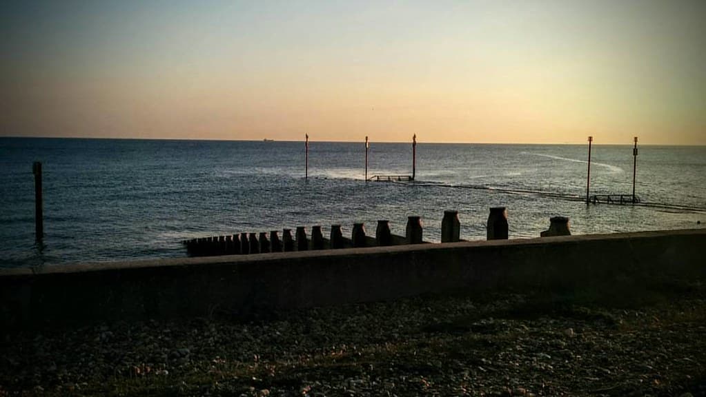 Lancing Beach — photo by mrmole