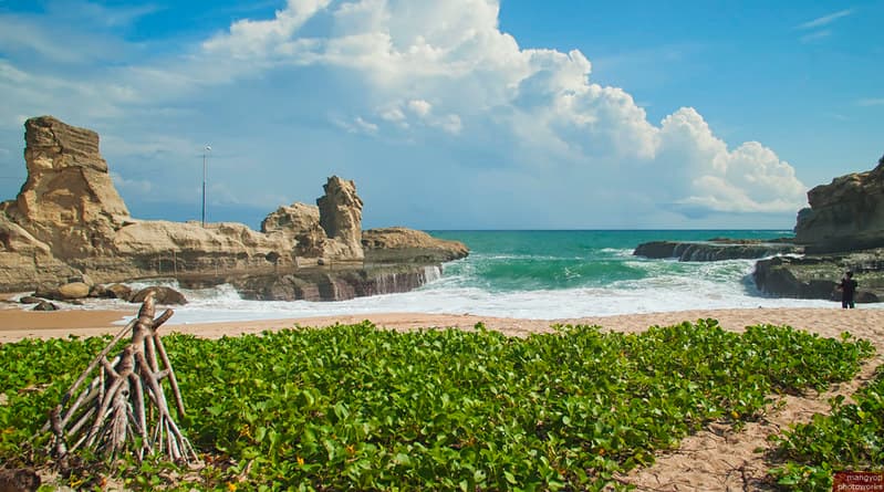the klayar beach 01