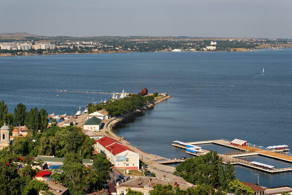 Yuzhny Beach