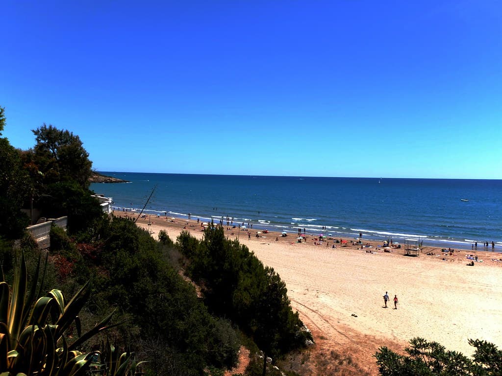 Mota de Sant Pere Beach — photo by L'Oriol.