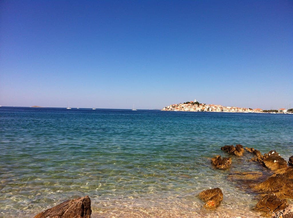Miline Beach — photo by Potjeh