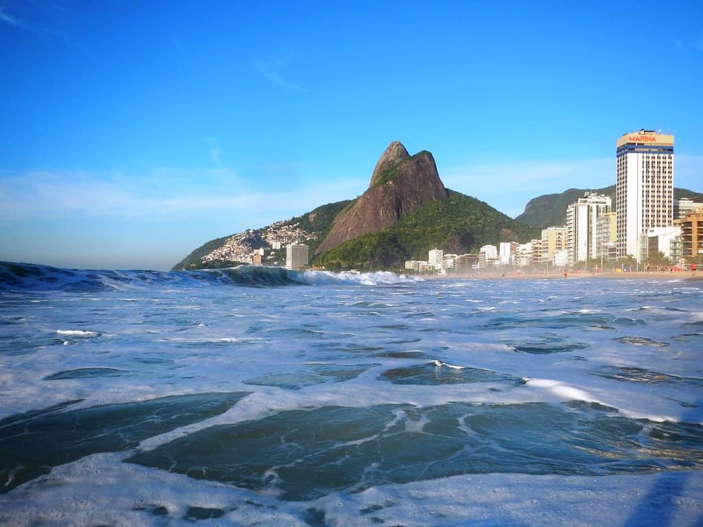 Praia do Leblon