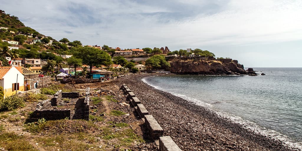 Praia de Cidade Velha — photo by rey perezoso
