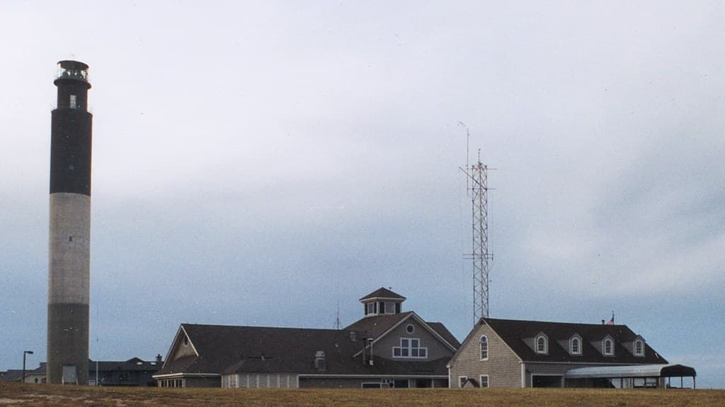 Oak Island Light Station