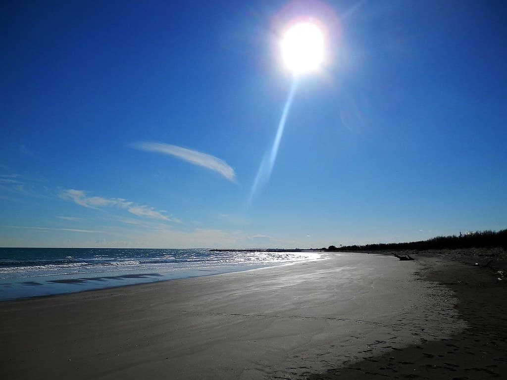 Ca' Roman Beach — photo by Eugenio Penzo
