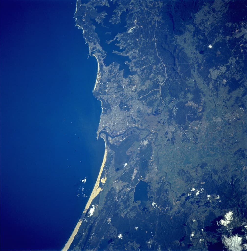 sts059-235-003