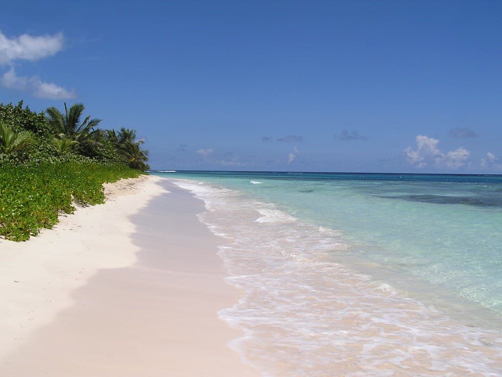 Dakity Beach — photo by Diueine