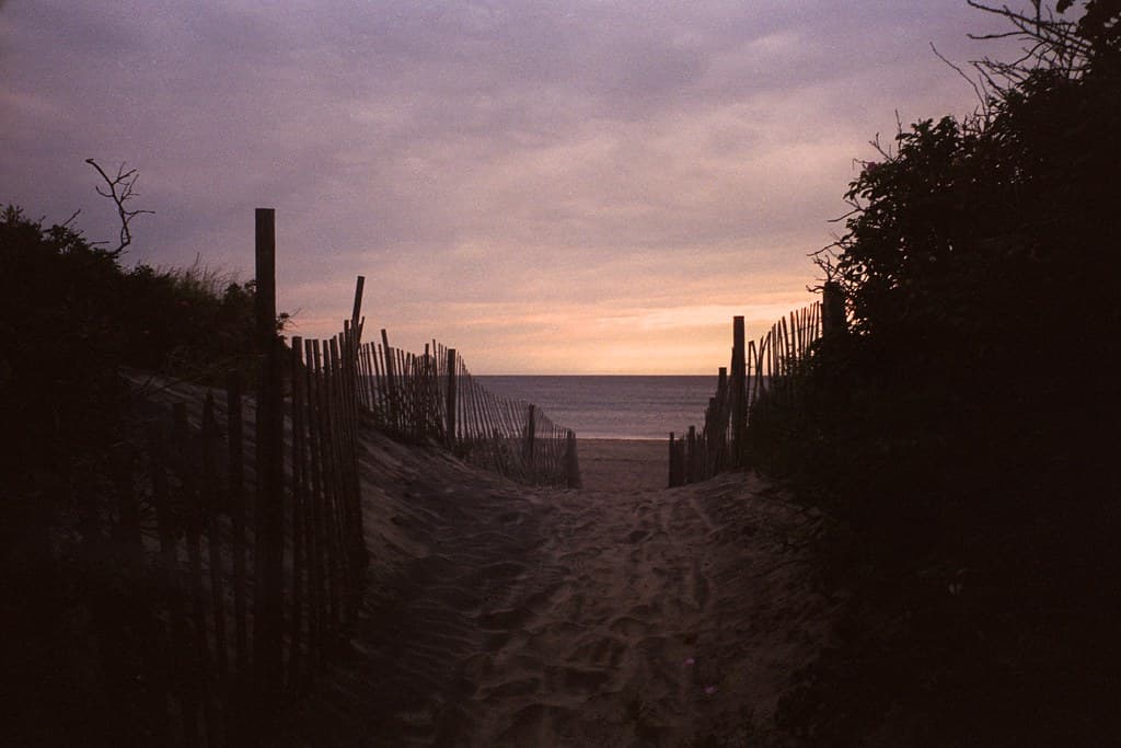 Ballards Beach — photo by Alexander Rabb