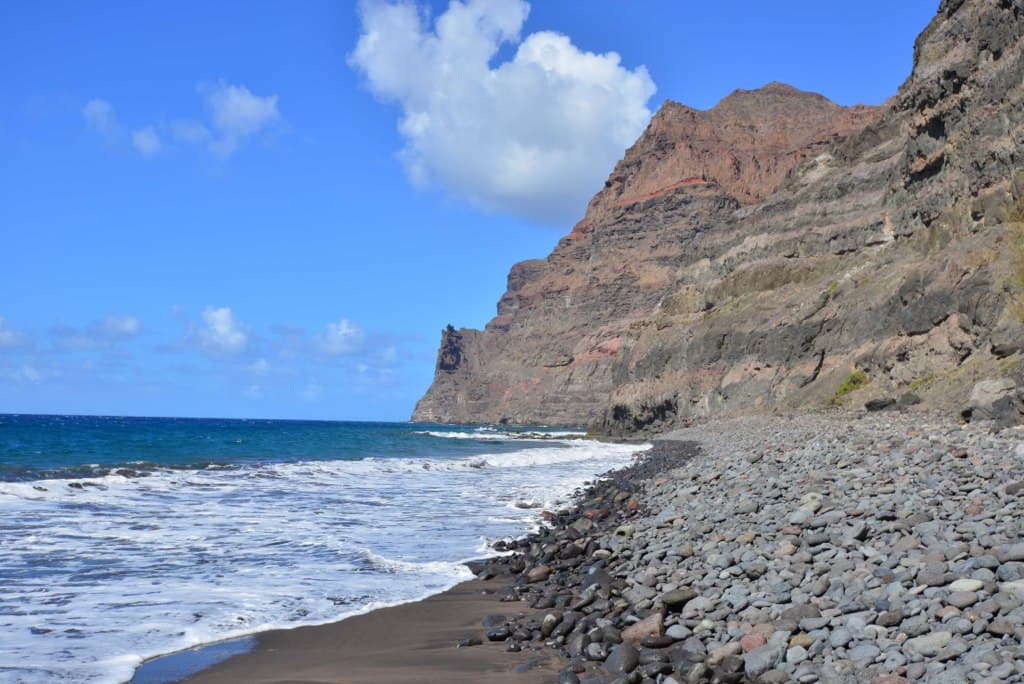 Playa de Güigüí — photo by orientalizing