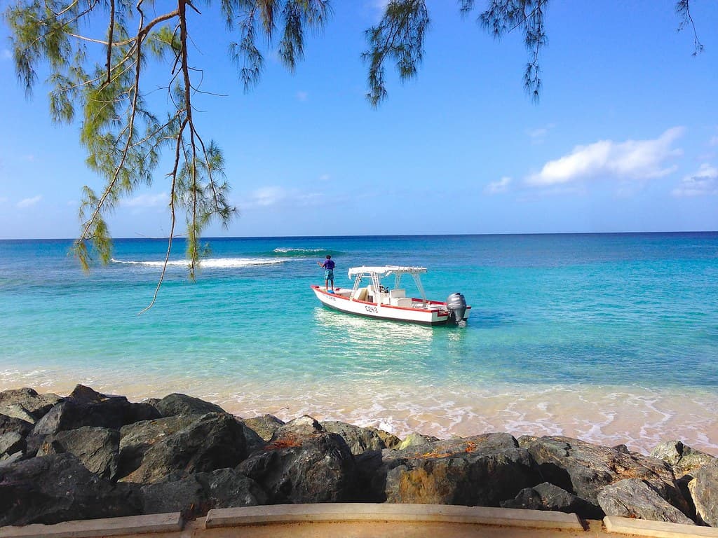 Waves Beach — photo by slack12
