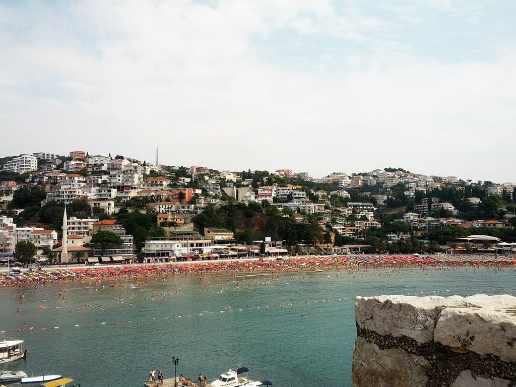 Paljuškovo Cove — photo by r.penrose