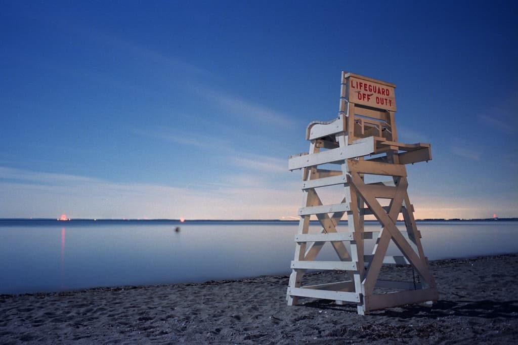 Long Island Sound, Full Moon