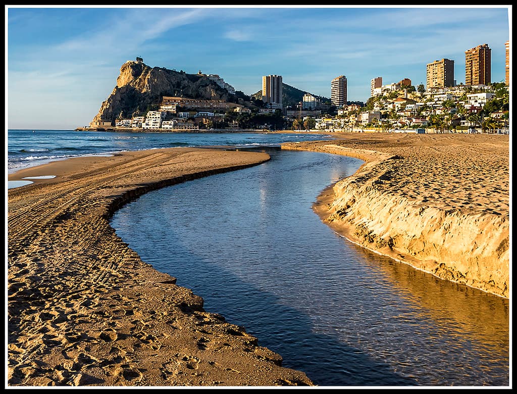 Playa Centro Villajoyosa — photo by edomingo
