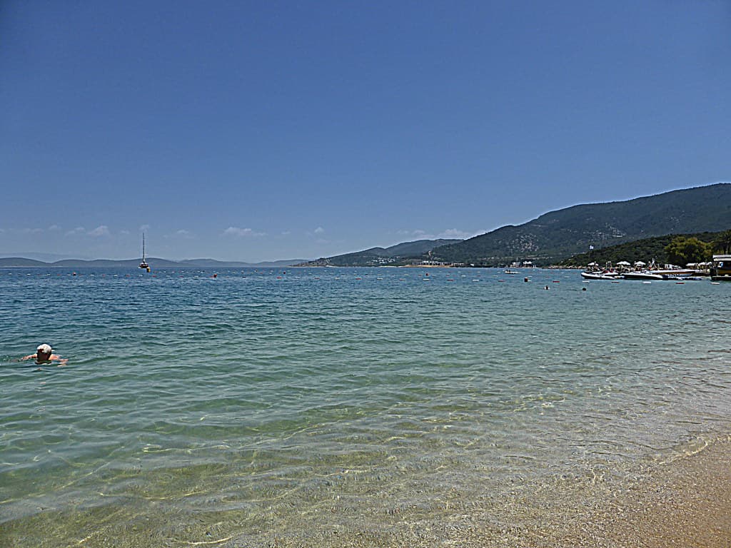 Kissebuku Beach — photo by KC2000