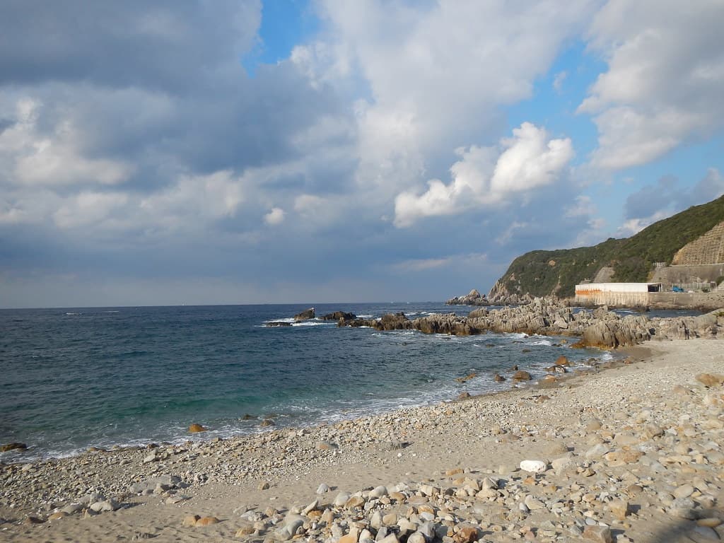 Susami Beach — photo by rurinoshima