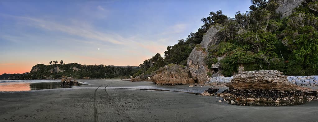 Onekaka Beach — photo by Peter Kurdulija