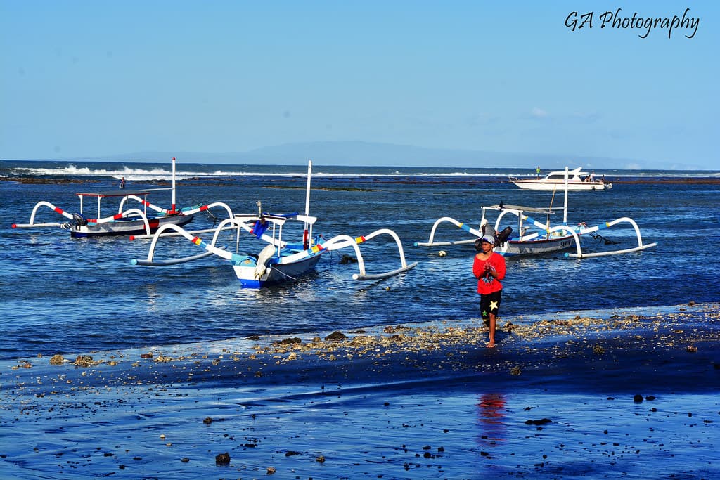 BALINESE TRADITIONAL BOAT