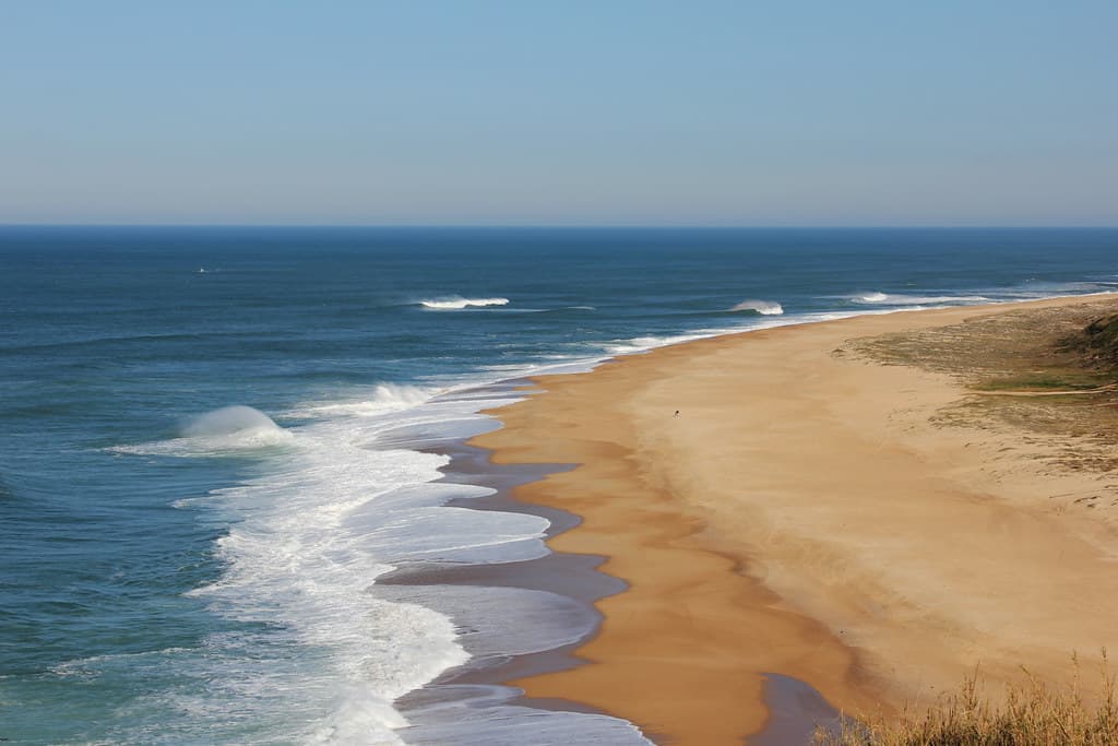 Nazaré Beach — photo by hans pohl