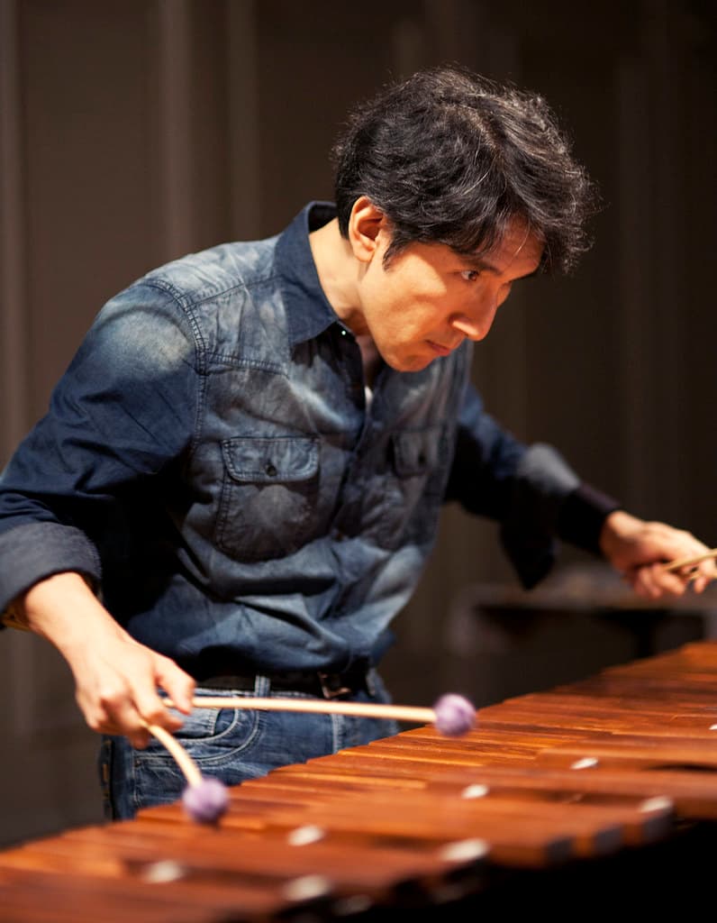 Makoto Nakura, marimba