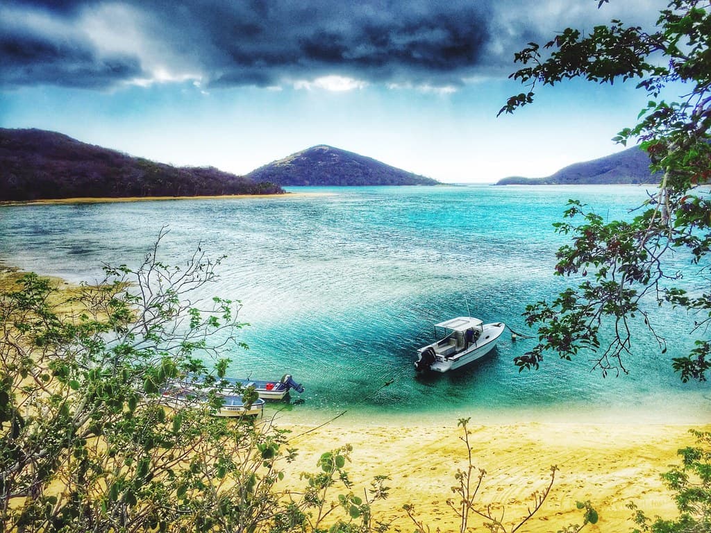 West Tavewa Beach — photo by doctor paradox