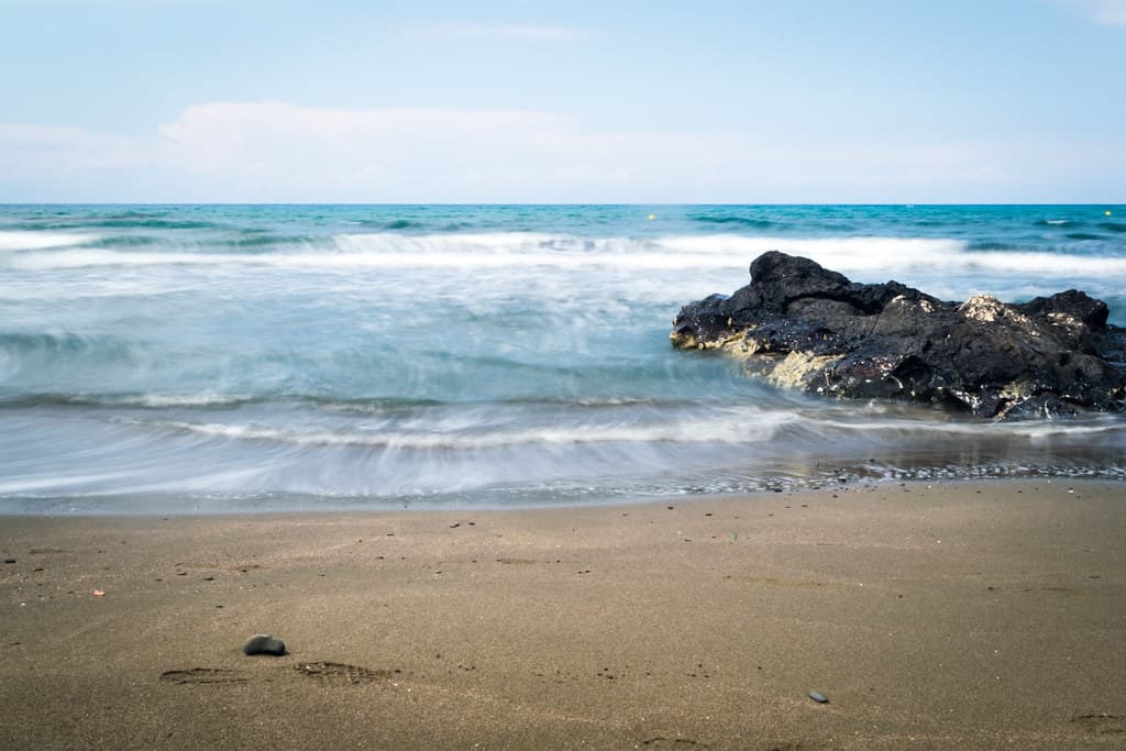Petra tou Limnidi Beach