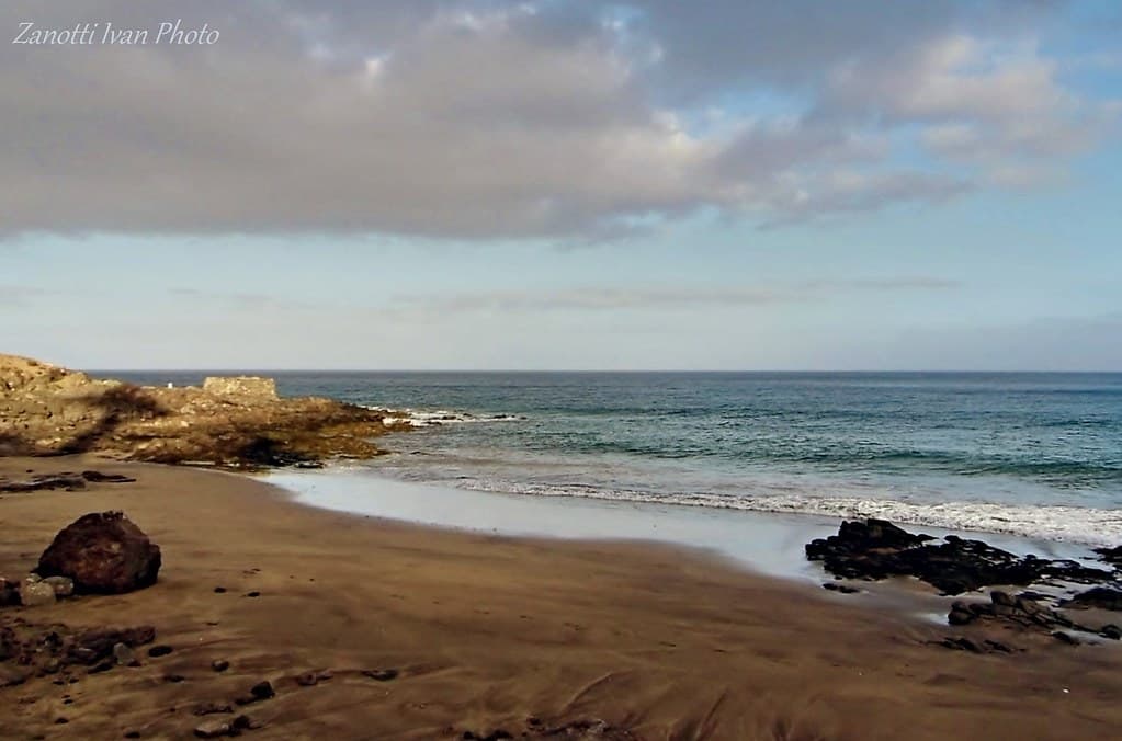 Playa de los Pocillos — photo by Ivan Zanotti Photo