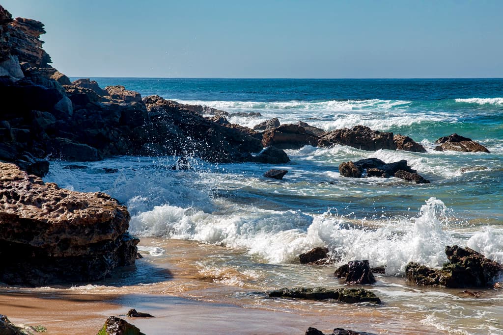 Rocky part of Narrawallee Beach, AU
